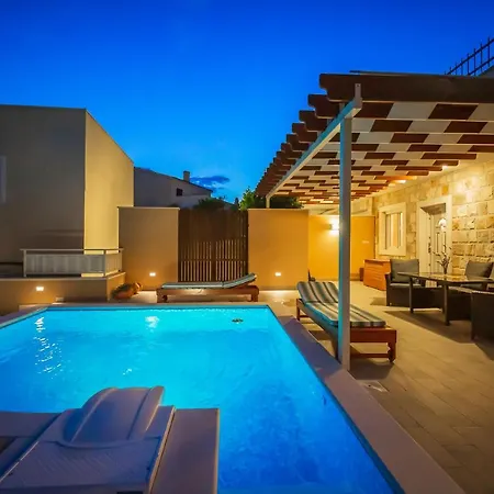 Vila Anima In Makarska, Private Pool